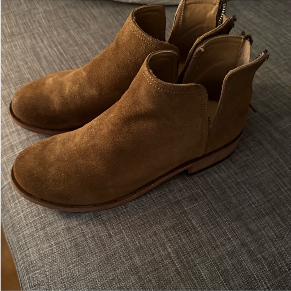 Beek Falcon Suede Ankle Bootie - Chestnut sz 8.5 - Picture 4 of 7